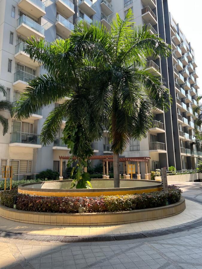 Telly'S Studio Across Naia3 Manila Exterior foto